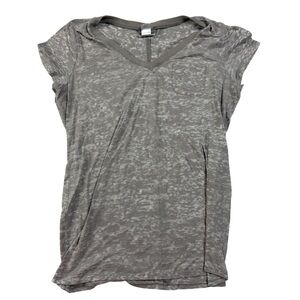 Motherhood Maternity Gray Heathered Short Sleeve Pocket Tee – Size Medium